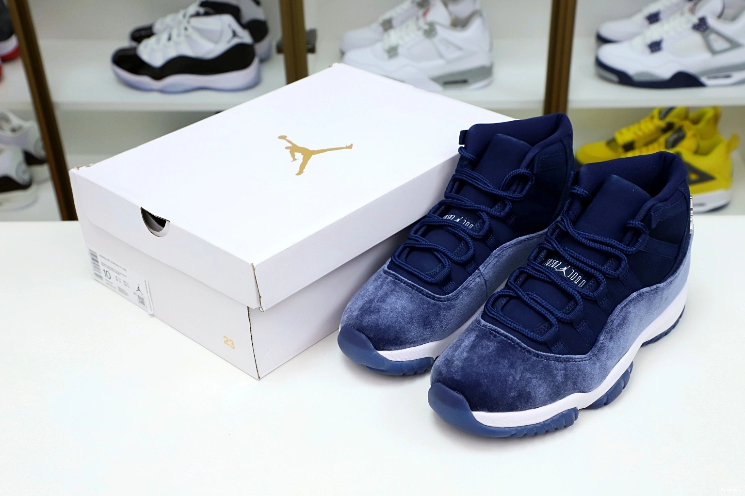 NAVY AIR MIDNIGHT 11 RETRO JORDAN 1022